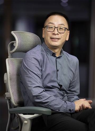 森鷹董事長(zhǎng)邊書平和“零碳青年”的深度交流